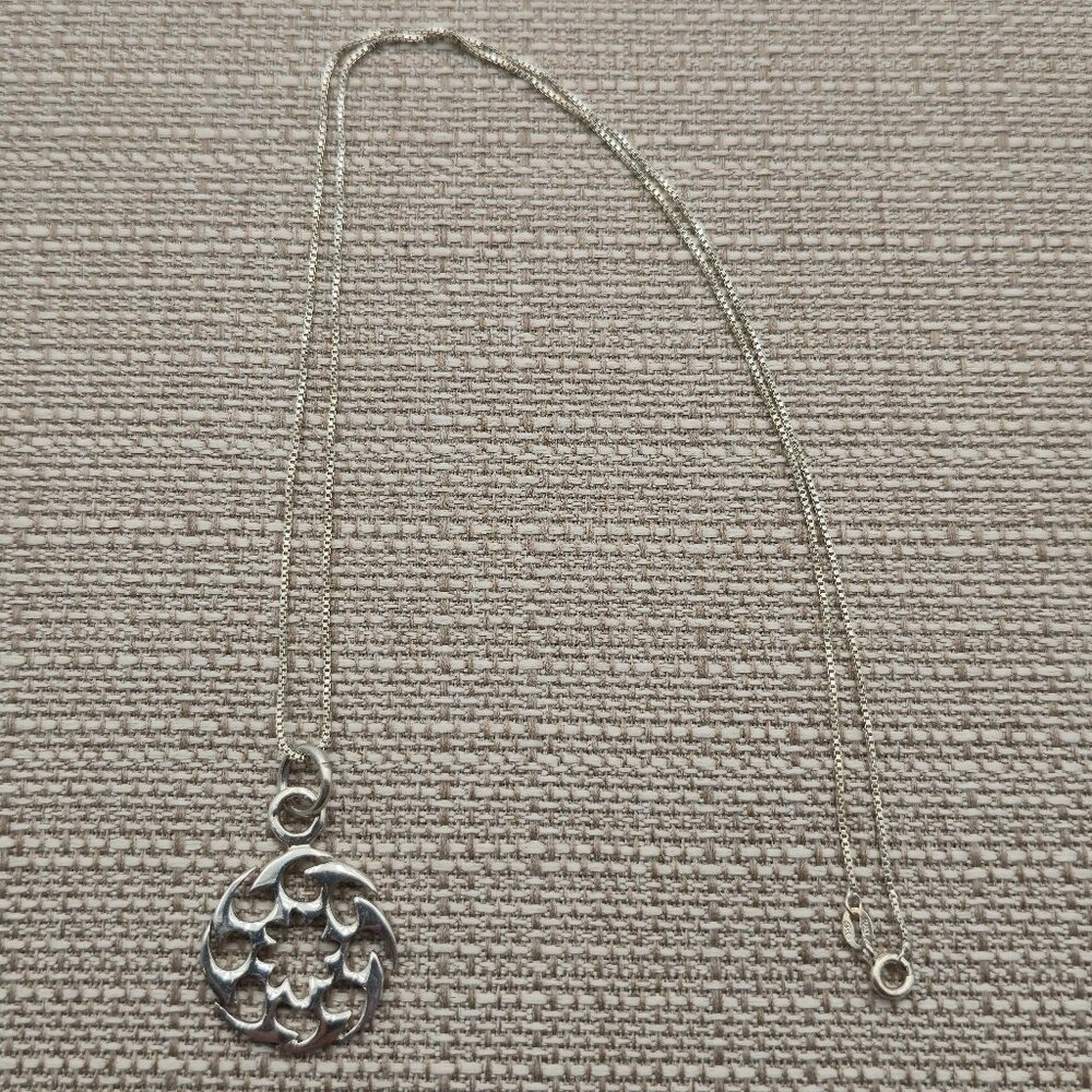22 Inch Sterling Silver Ninja Blade Style Pendant Necklace A4339